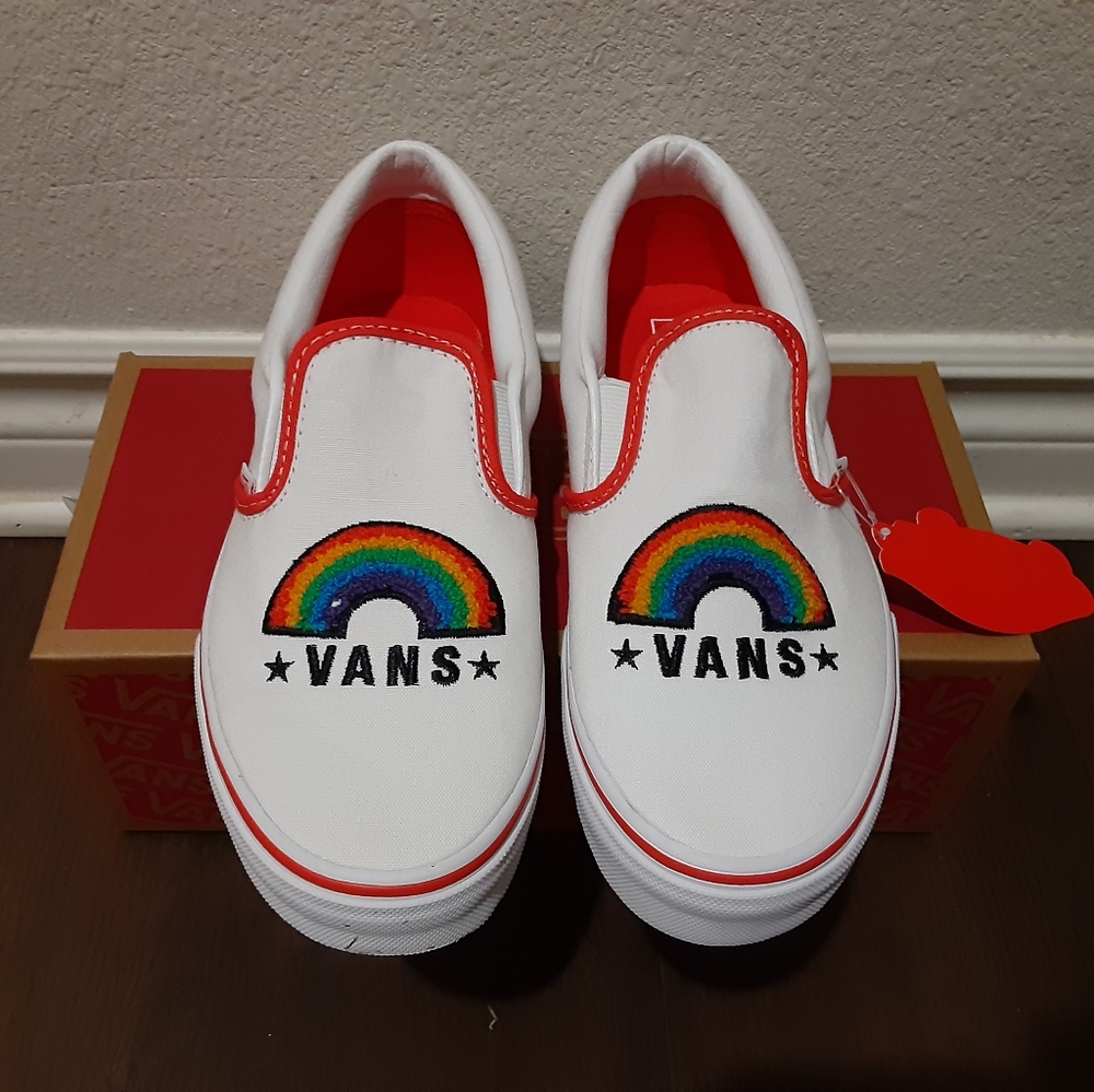 Vans - Picture 2 of 4